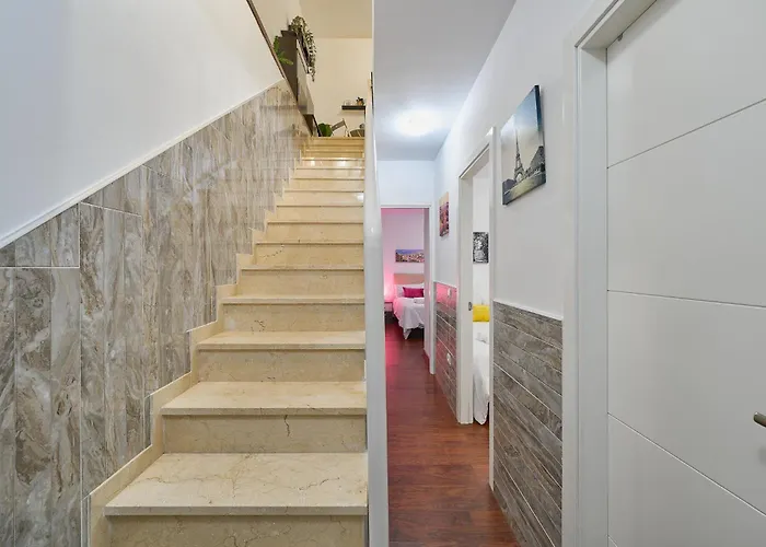 Gurugu Centro 公寓